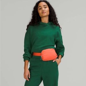 Lululemon Everywhere Belt Bag - golden apricot/warm coral